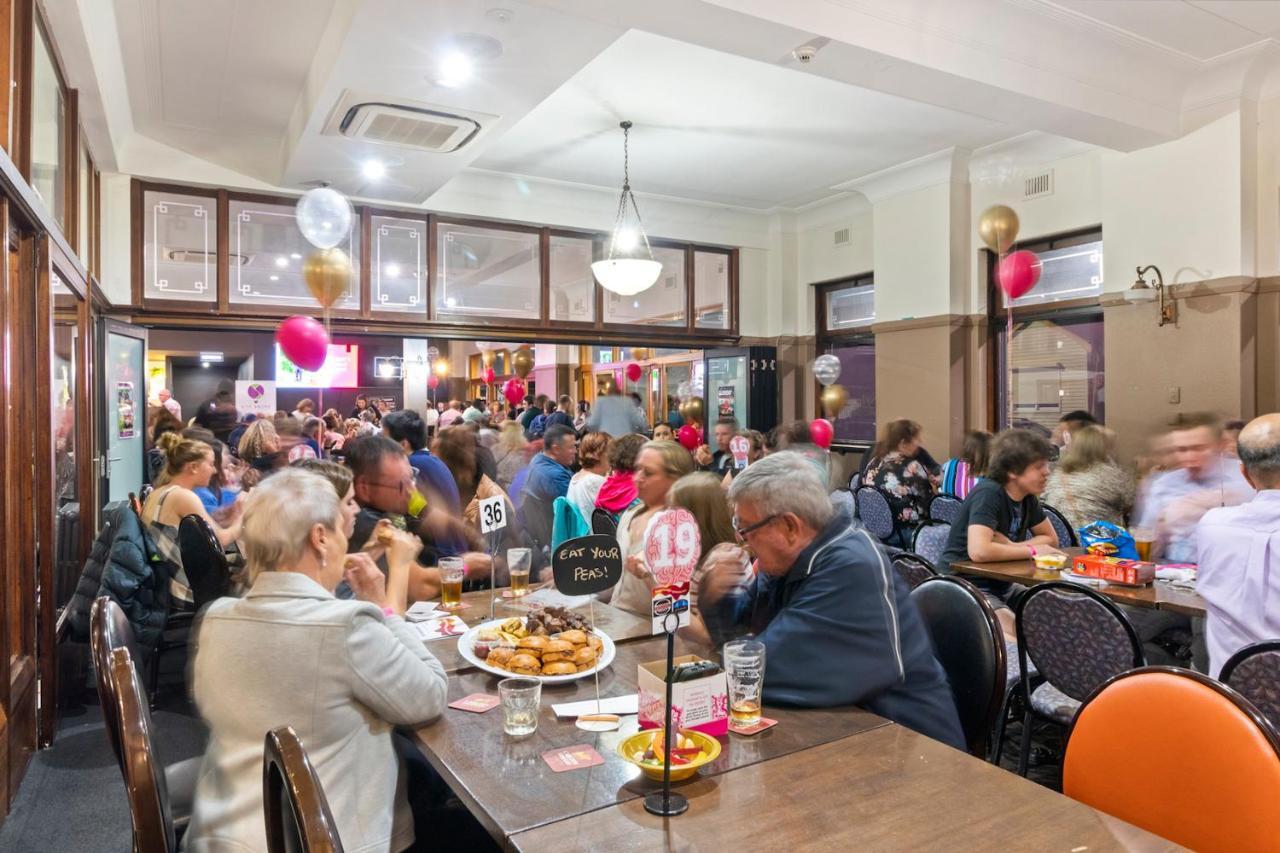 Hotel Queanbeyan Canberra Eksteriør billede